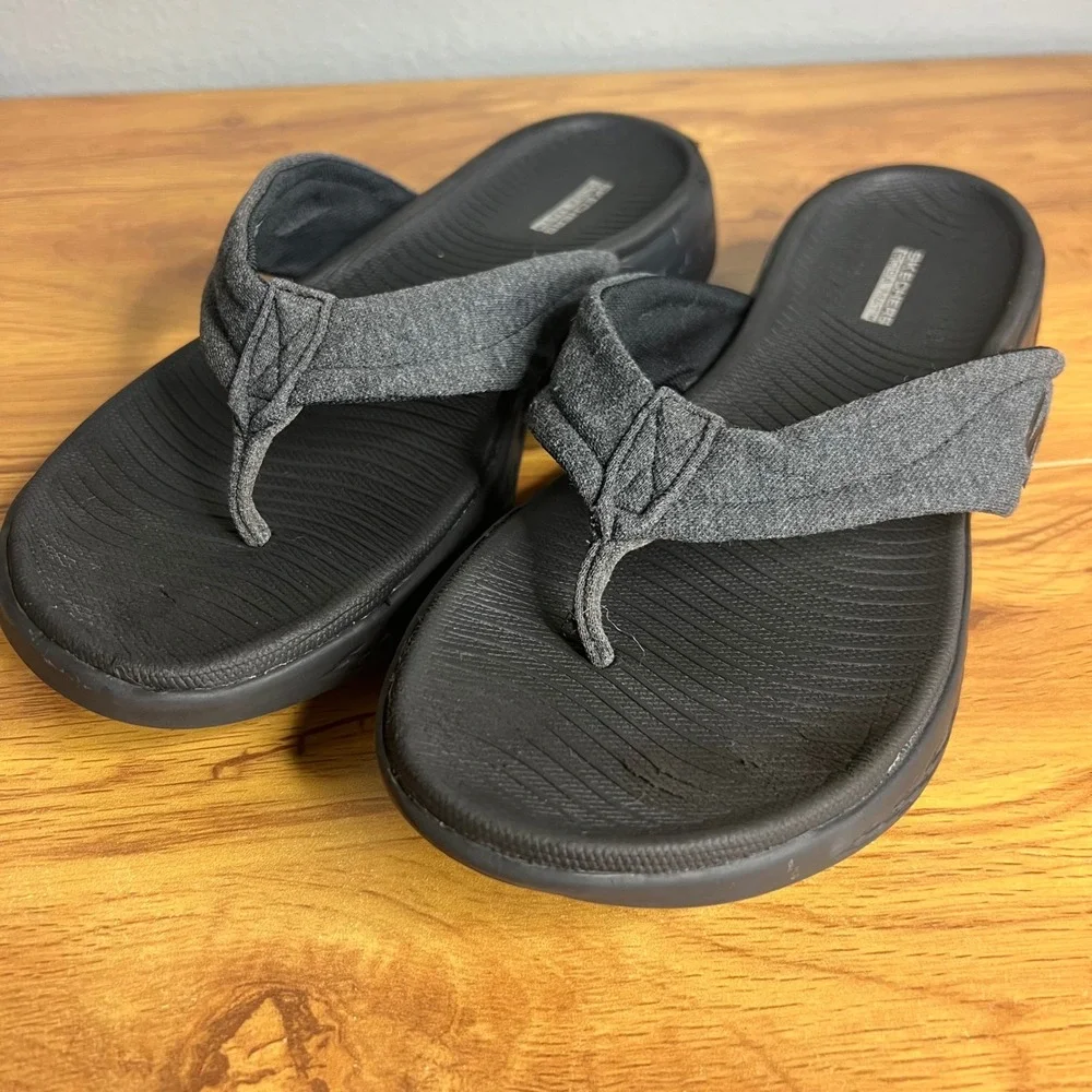 Skechers Goga Mat Thong Flip Flops Womens Size 10 Black Gray Casual Comfort